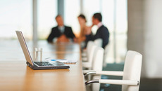 Time for Business  4267145.jpg(© Ojo Images/F1online)