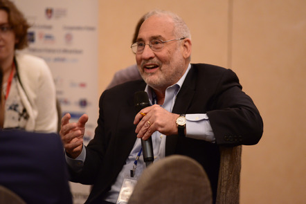 JosephStiglitz-NobelLaureate SozialerZusammenhalt Asien.jpg