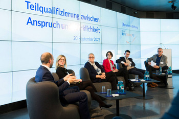 Podiumsdiskussion