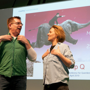 2 Schauspieler beim Impro-Theater