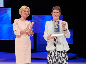 IMH_0120.JPG Reinhard Mohn-Preis 2015(© Kai Uwe Oesterhelweg)