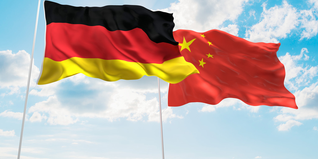 deutsche und chinesische flagge