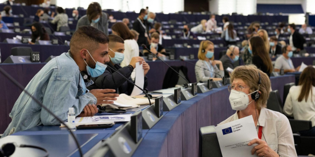 Bürger:innen im Gespräch im EP Straßburg