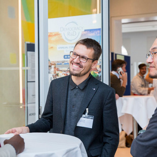 participants from different nations in discussion