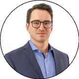 Portraitfoto von Johannes Schmidt.