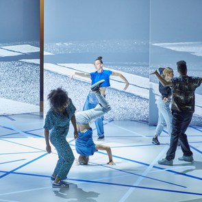 Tanzszene beim Festakt zur Verleihung des Reinhard Mohn Preises 2018