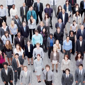 Gruppe unterschiedlicher Menschen