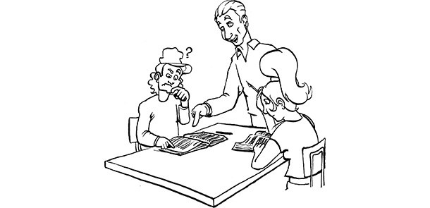 Jugendliche in der Klasse; einer davon ist sehr konzentriert