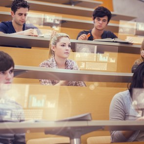 Studenten im Hörsaal